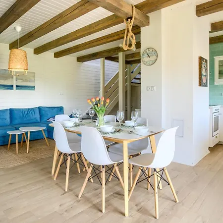 Dom Cayetano, Sun & Snow Zastan