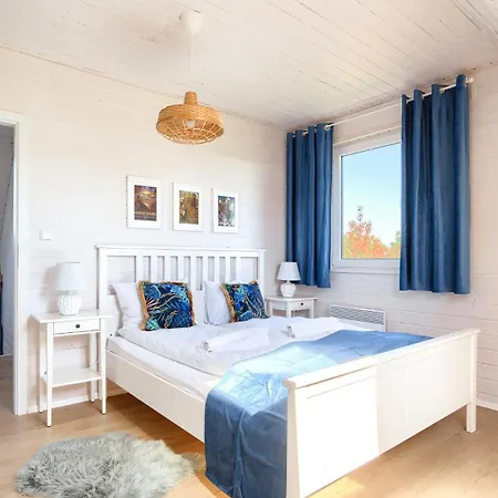 Dom Cayetano, Sun & Snow *