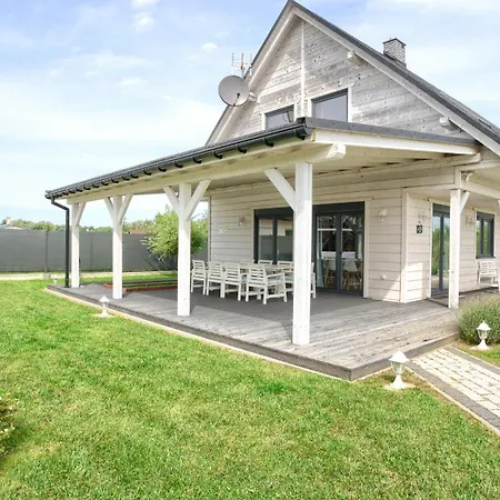 Dom Cayetano, Sun & Snow *