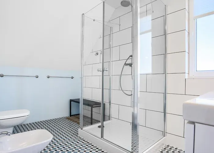 Dom Cayetano, Sun & Snow * Zastan