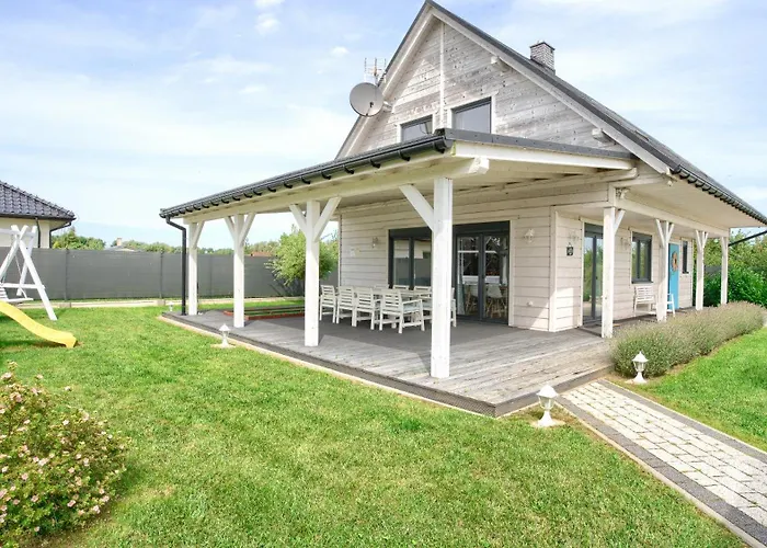 Dom Cayetano, Sun & Snow *